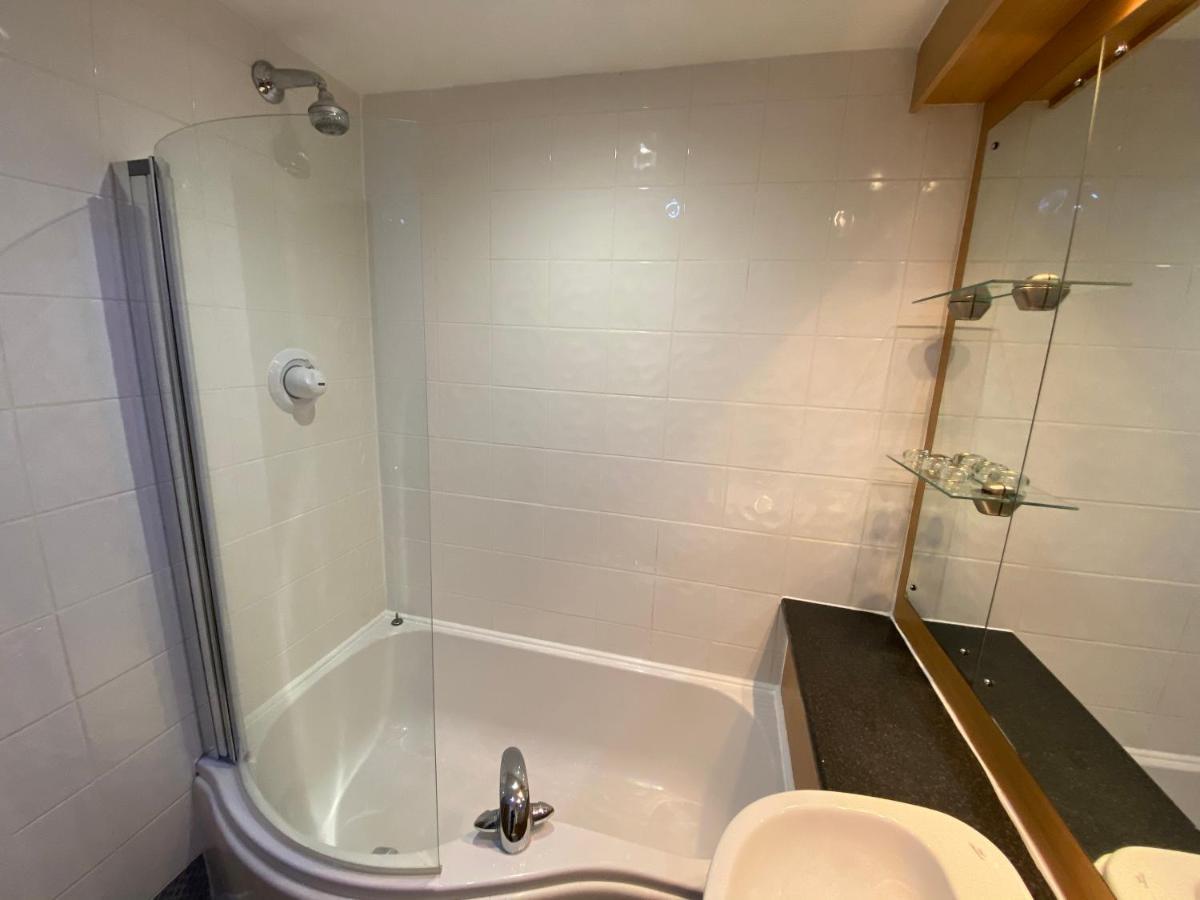 Large 5-Bed City Centre Townhouse With Secure Parking Manchester Exterior foto